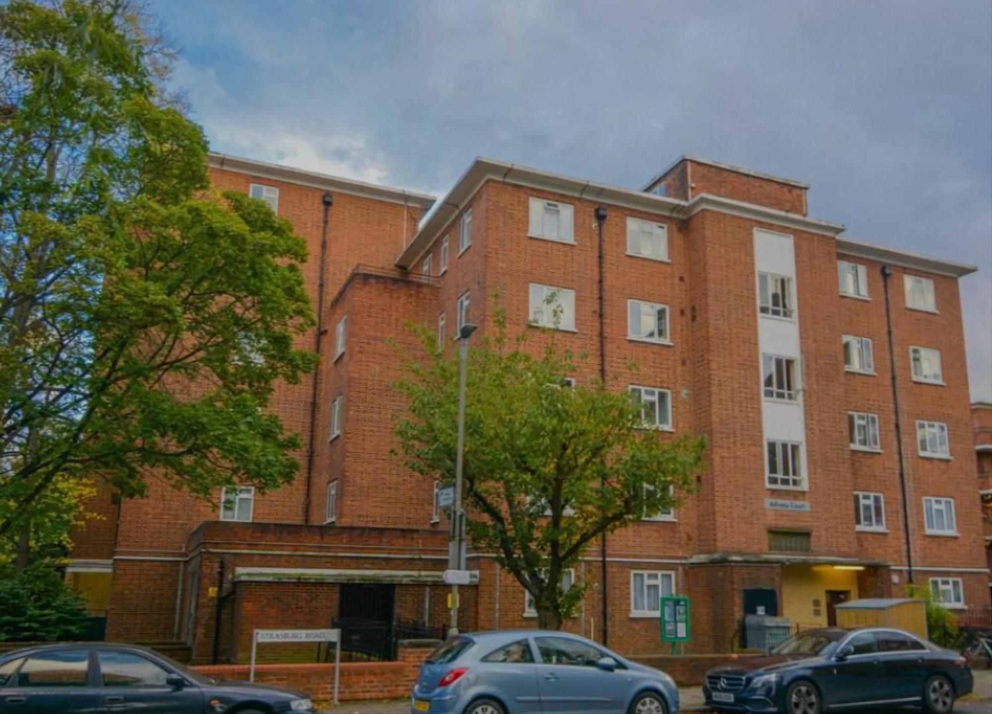 לונדון Spacious Two Bedroom Apartment In Battersea, Free Parking מראה חיצוני תמונה