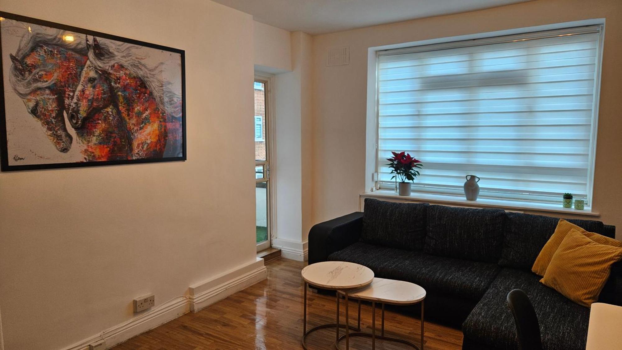 לונדון Spacious Two Bedroom Apartment In Battersea, Free Parking מראה חיצוני תמונה